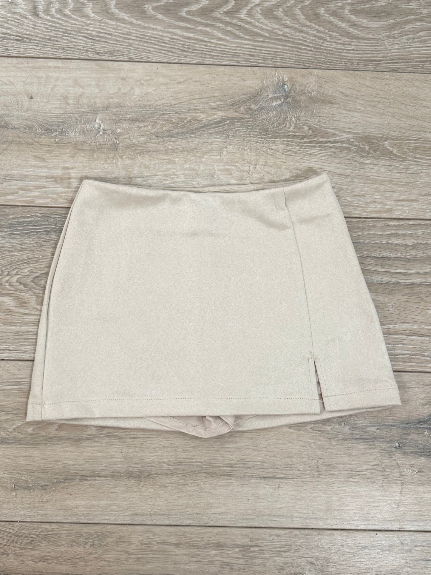 Cassandra ivory skort