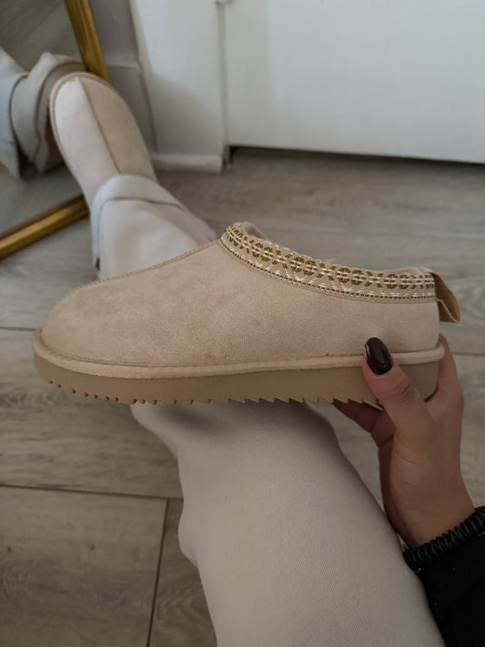 Beige slipper