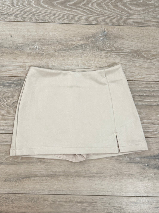 Cassandra ivory skort