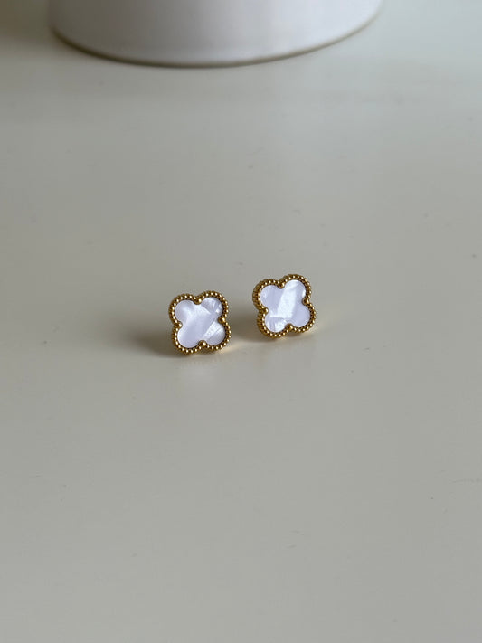 Kia White Earrings